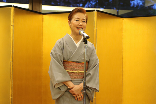 宮本信子館長による館長挨拶